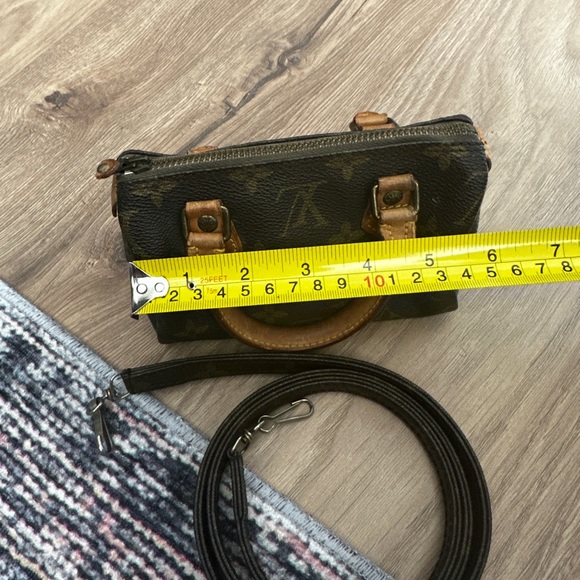 LV Vintage Nano Speedy - Picture 13 of 17